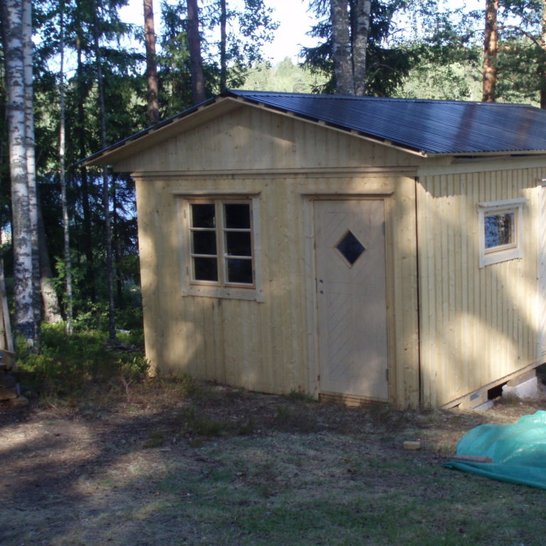 Simple wood finish exterior