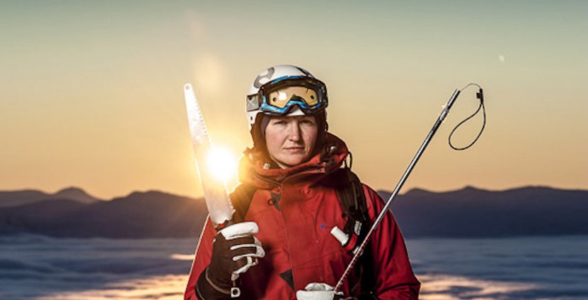 Utbildning och fysisk styrka går före mod enligt Karin Trolin. 