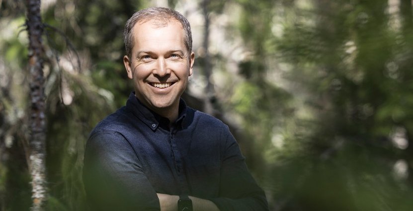 Jens Larsson brinner för att bevara den biologiska mångfalden. Han tror samarbeten är nyckeln till framtidens hållbara affärslandskap, där besöksnäringen är en stor och viktig del. 