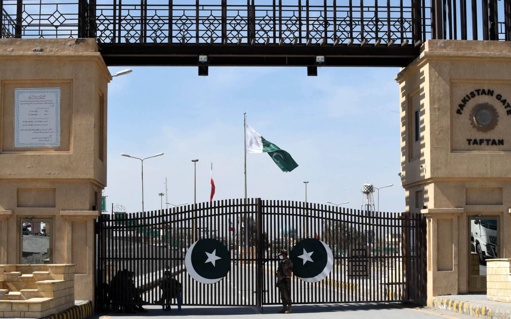 The border between Iran and Pakistan in Taftan, Baluchistan. Credit: Xinhua / Alamy Stock Photo