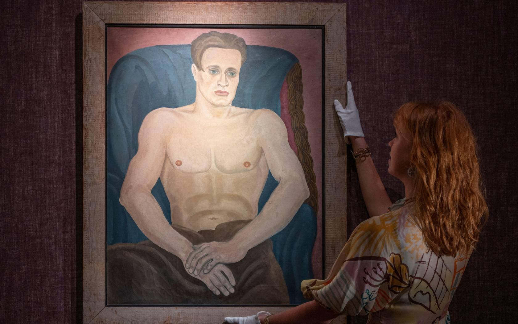 The Bloomsbury group's least well-known member, Stephen Tomlin (1901-1937), with his glossy mop of hair, disarming charisma and undeniable talent, deserves to be just as renowned as his contemporaries Duncan Grant, Lytton Strachey, and Virginia Woolf. The first major exhibition of his work at Philip Mould & Co - The Bloomsbury Stud: The Art of Stephen Tomlin (5 June - 11 August ) is aiming to return Tomlin to the artistic spotlight where he belongs and explore an alternative view of the Bloomsbury group, through the eyes of Tomlin.