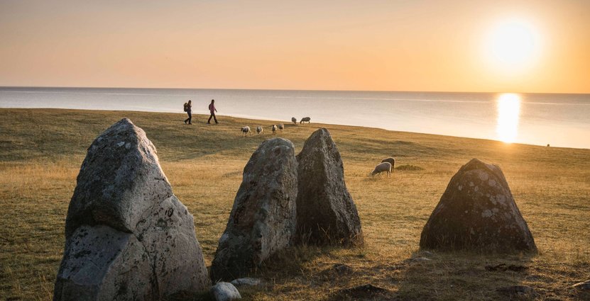 En ny tjänst ska balansera besökstrycket vid naturdestinationer i Skåne. På bilden vid Ales stenar. 