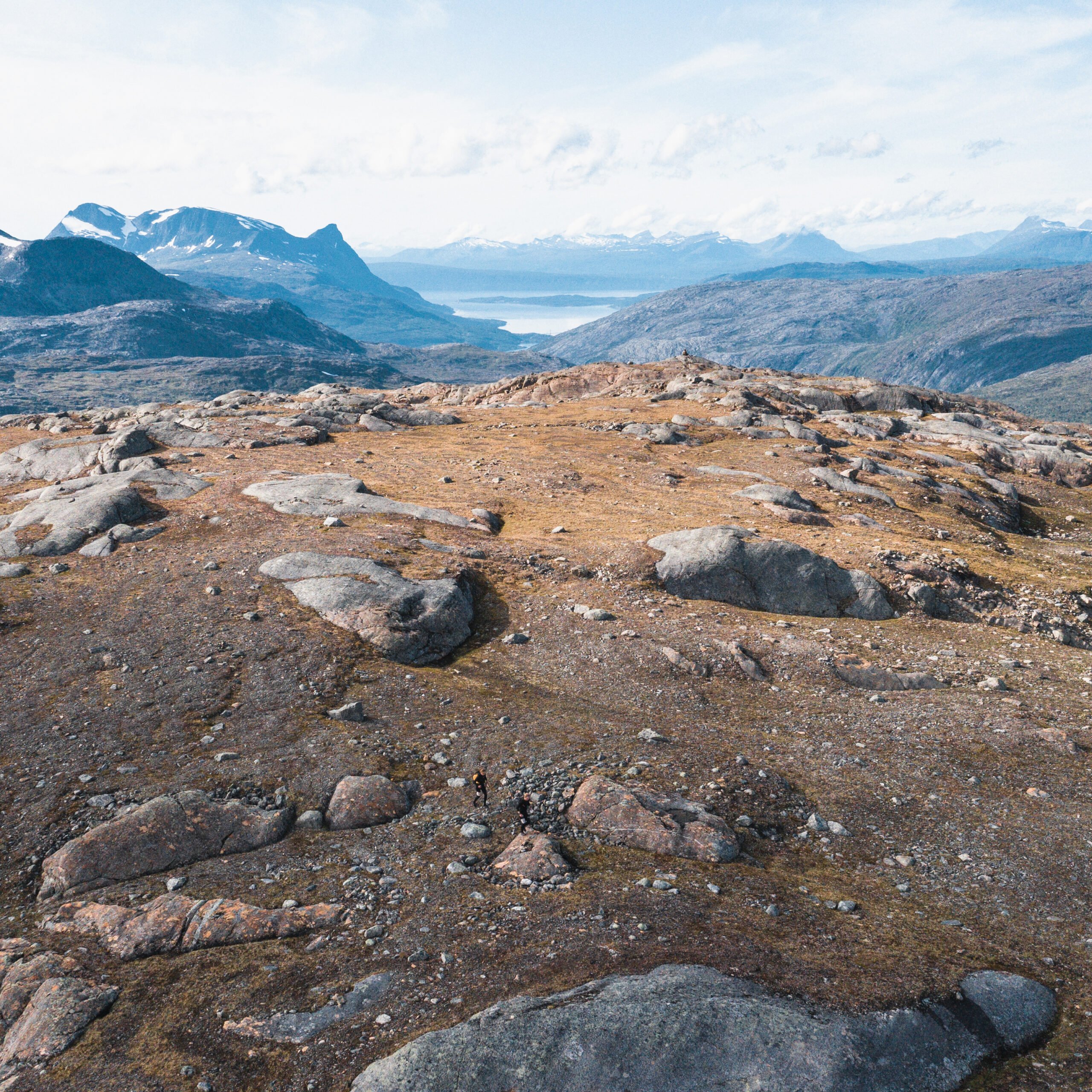 utsikt fr&aring;n fj&auml;lltoppen K&auml;rkevagge
