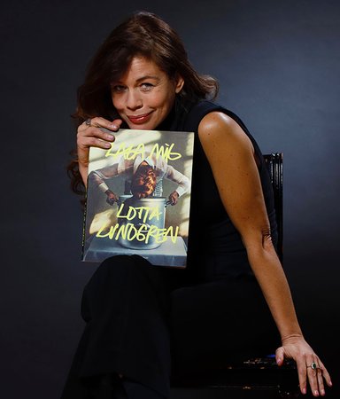 Lotta Lundgren jagar receptet på Olof Palmes glass i ”Laga mig”