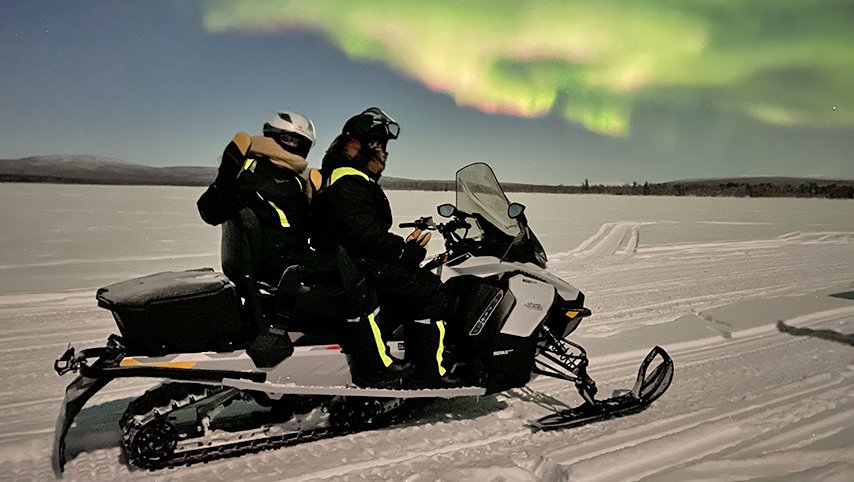 Paradise Lapland skotertur norrsken