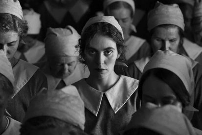 11 statyetter till Magnus von Horns FLICKAN MED NÅLEN på Polens Oscarsgala