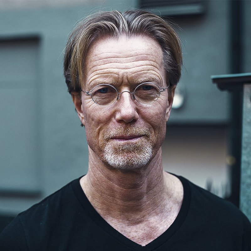 Anders Roslund: ”Jag har slutat oroa mig över mitt eget liv”