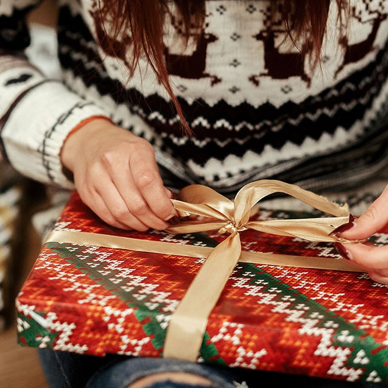 8 fina böcker att ge bort i julklapp i år