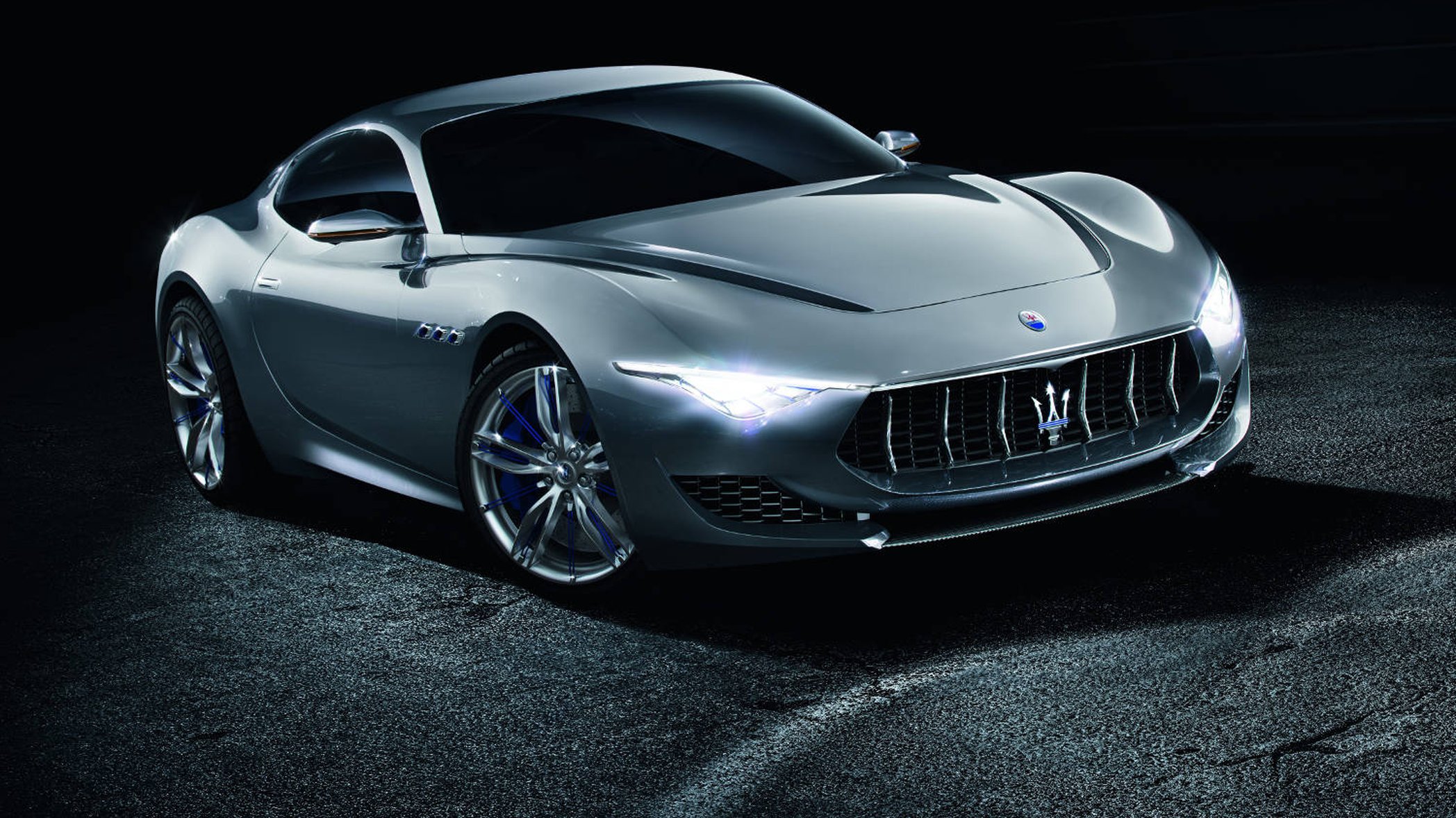 Konceptbilen Maserati Alfieri kan komma med eldrift, säger Fiat Chryslers vd Sergio Marchionne.