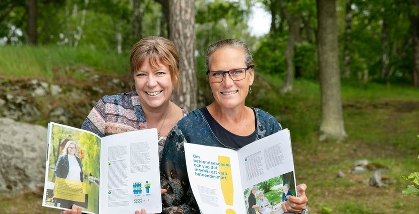 Angelika Wernersson, auktoriserad rådgivare och Åsa Stanaway, internationell försäljningschef, på Västmanland Turism har varit drivande i att ta fram handboken ”Smarta sätt”. Foto: Per Groth