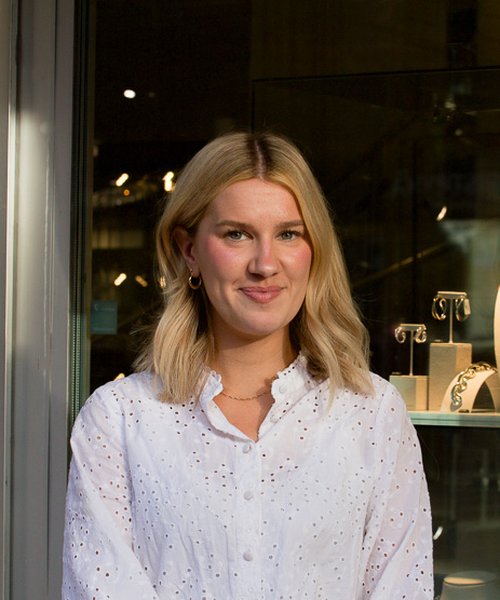 LIZA BLOMQVIST