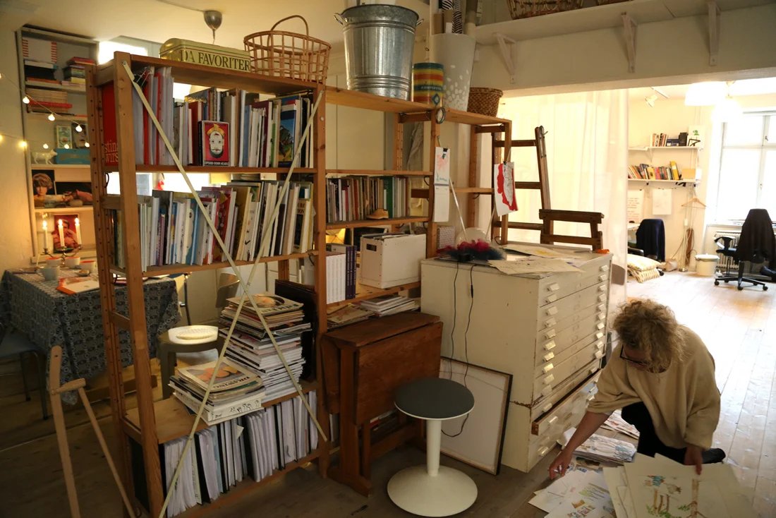 I Stina Wirséns ateljé i Stockholm.