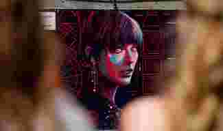A new mural ofTaylor Swift in London designed by Kate Clayton.