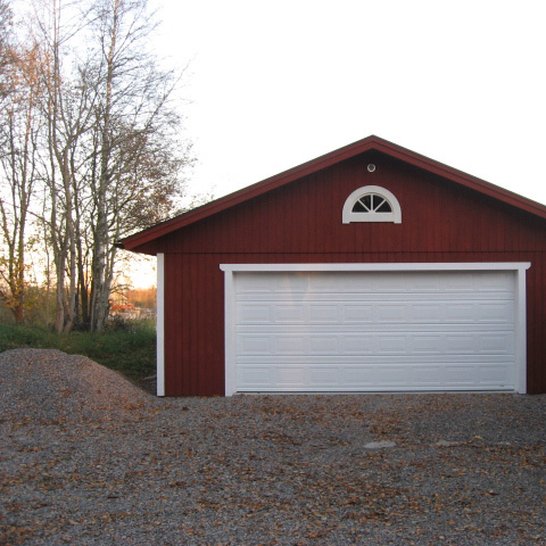 Bred port och halvmånefönster