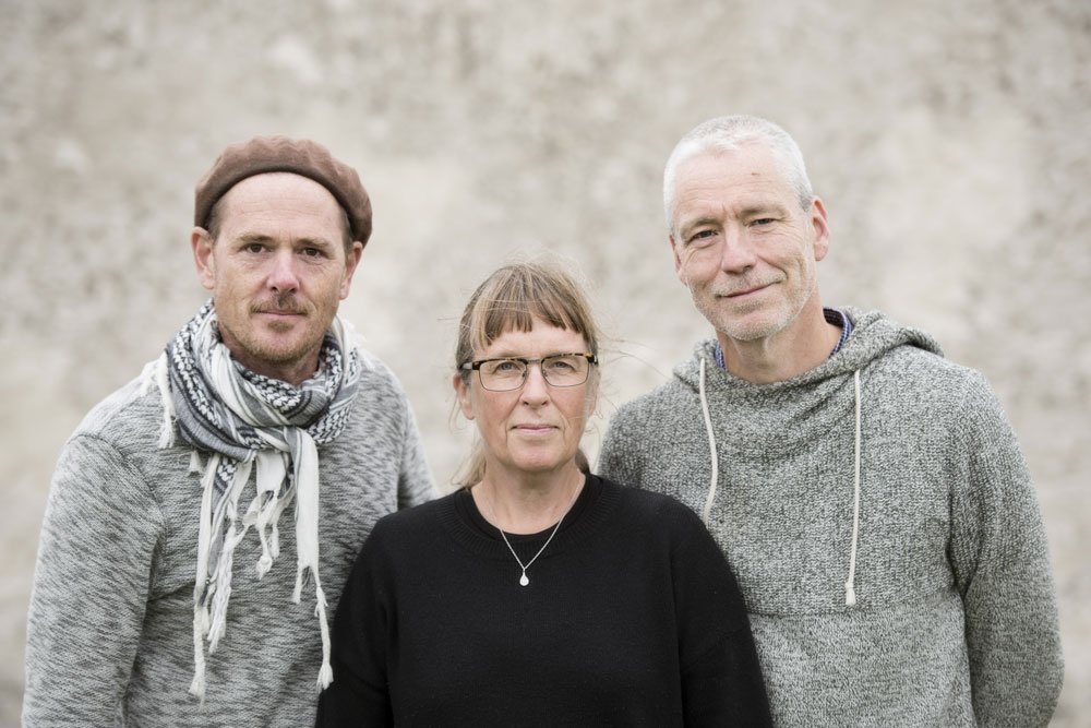 Fotografen Roine Magnusson  och författarna Åsa och Mats Ottosson. Foto: Roine Magnusson