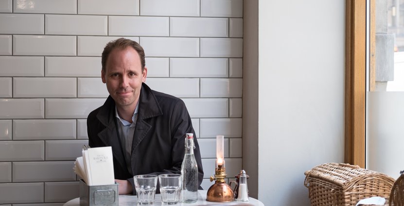 Marcus Östlundh, vd för HKC Hotels, där bland annat Hotel Kung Carl i Stockholm ingår – spår att sommaren kommer se väldigt olika ut för företagets hotell. Foto: Jan Malmström