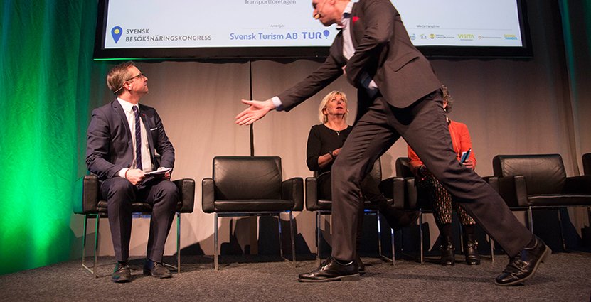 Mikael Damberg bjuder in besöksnäringen till dialog med regeringen. 