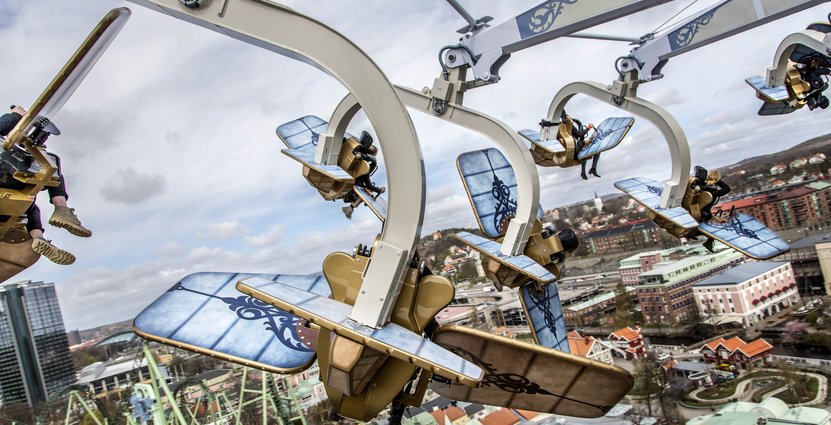 AeroSpin, Lisebergs största attraktionsnyhet för i år, rymmer 24 åkare åt gången.  
