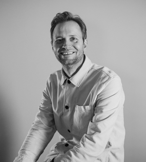 https://spoon.se/wp-content/uploads/2023/06/Spoon-Axel-Lindqvist-BW-600x664-1.png