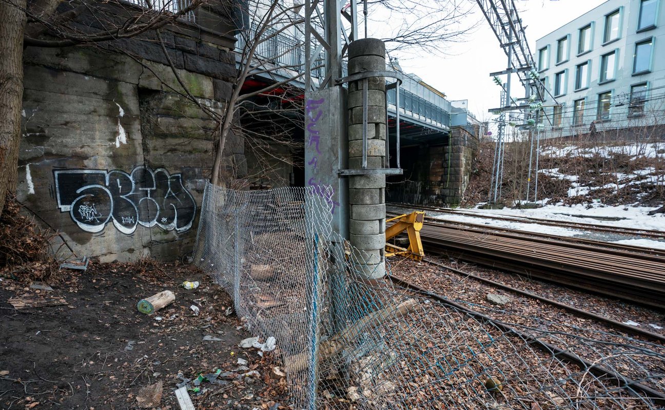 Innholdet om strøm og parkerte tog ble prioritert og løftet frem i lys av Filipstad-ulykken, hvor et barn omkom. Foto: Heiko Junge / NTB