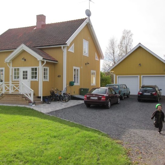 Beautiful matching yellow dual port garage
