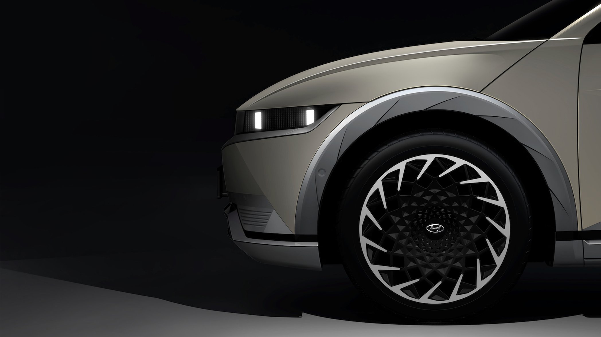 210108_IONIQ5_Teaser_Side