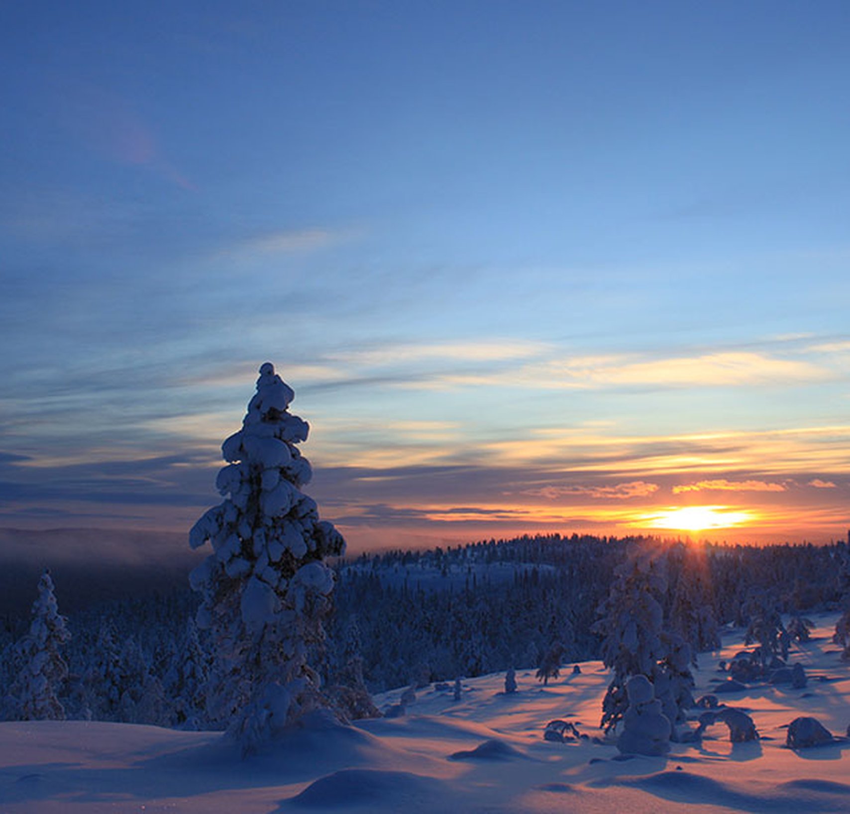 Outdoor North 67 snowshoe mountain