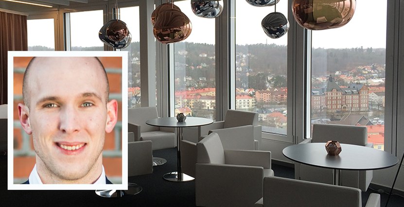 Krögaren William Axelsson är frustrerad över krav på alkoholtillstånd hos nya skybaren Vy. 
